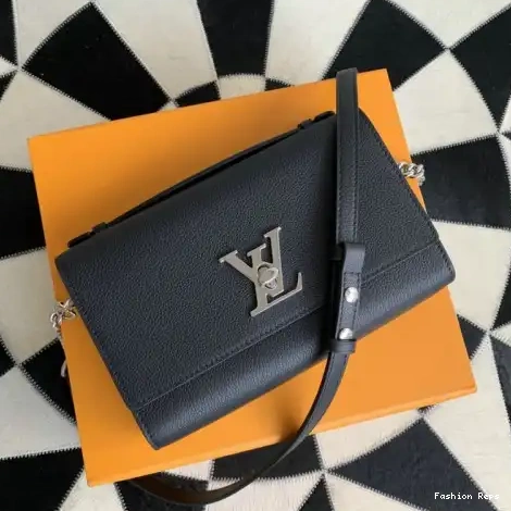 206FY0052 LV Bags 0531